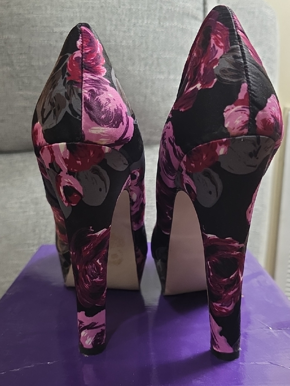 Heels - Picture 6 of 8
